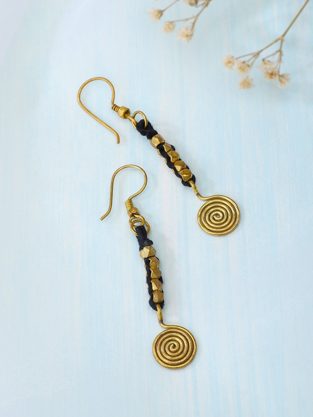 

Fabindia Gold-Toned Contemporary Ear Cuff Earrings