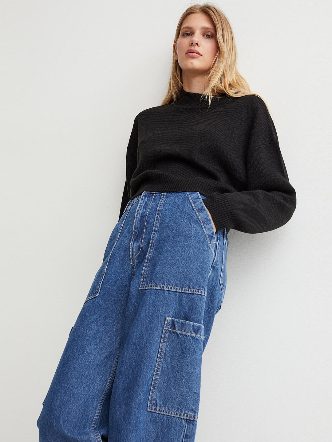 

H&M Women Black Solid Acrylic Jumper