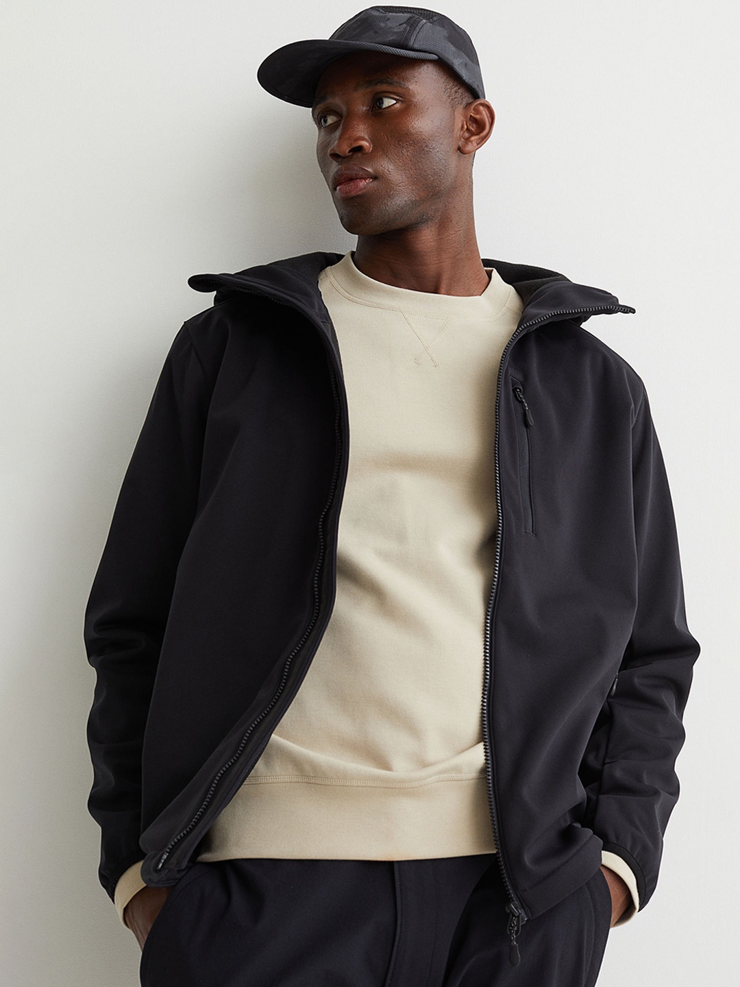 

H&M Men Black Solid Regular Fit Softshell Jacket