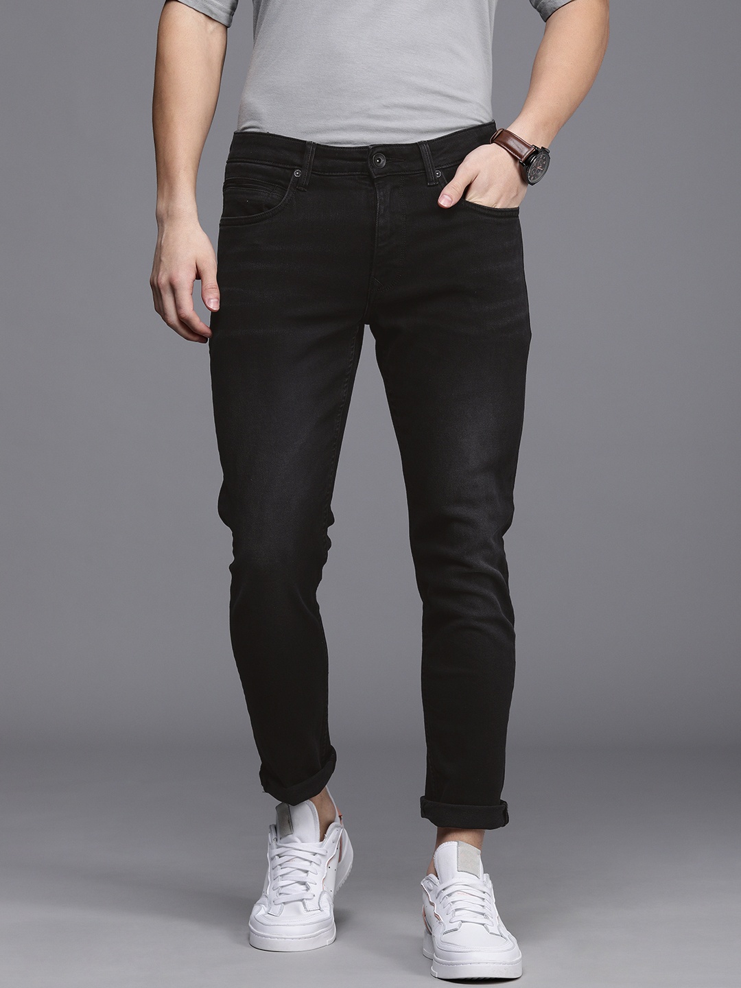 

Louis Philippe Jeans Men Black Smart Skinny Fit Mid-Rise Light Fade Jeans