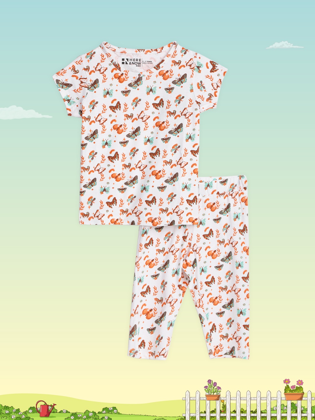 

HERE&NOW Girls White & Orange Conversational Printed Pure Cotton Knitted Night suit