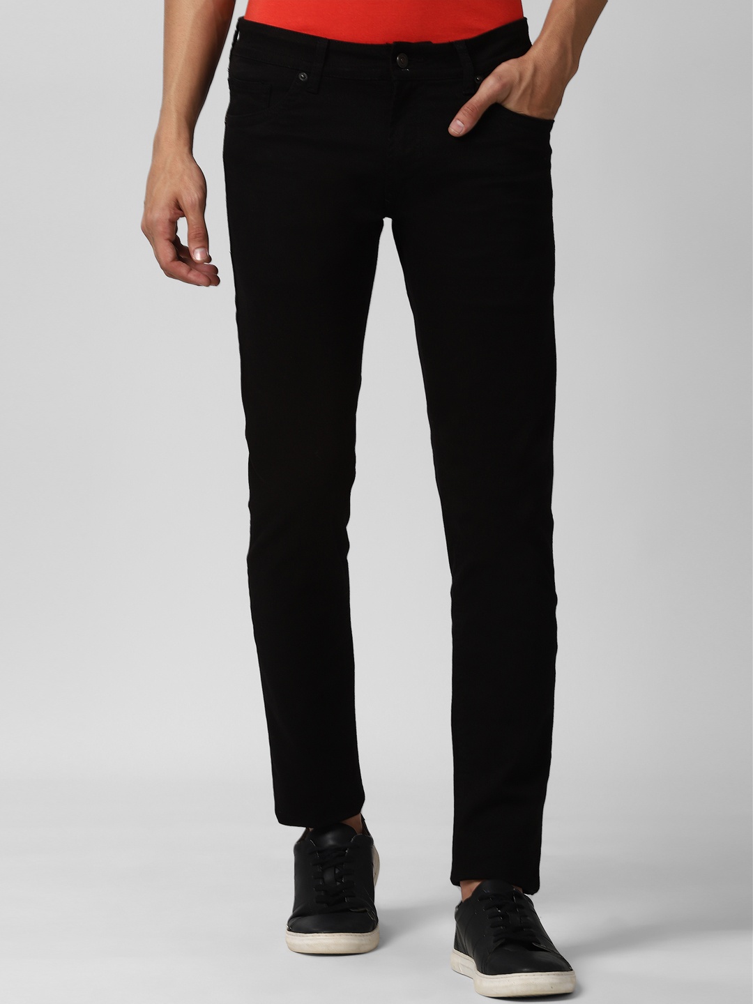 

Peter England Casuals Men Black Slim Fit Jeans