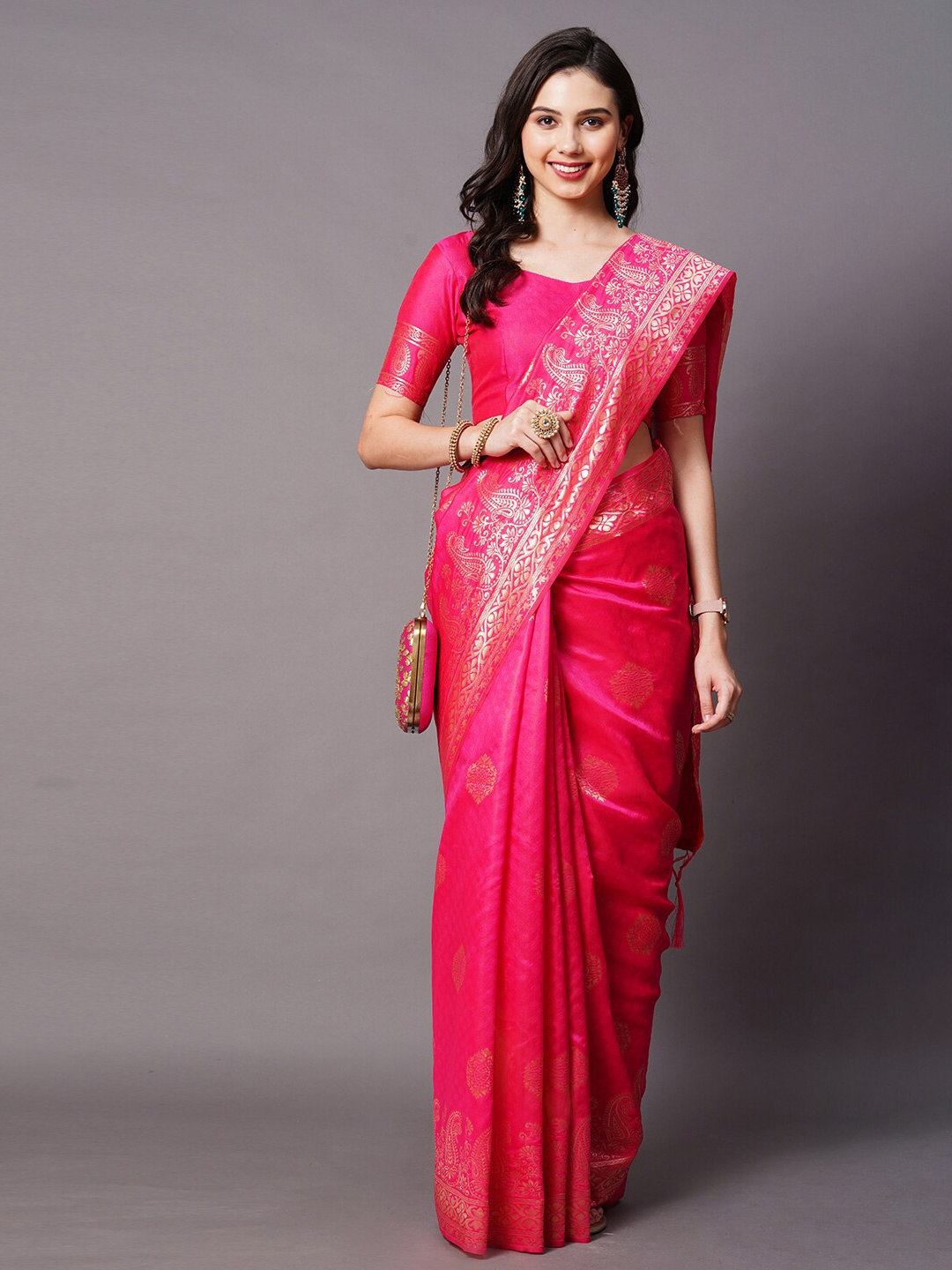 

Mitera Pink & Gold-Toned Ethnic Motifs Zari Silk Blend Banarasi Saree