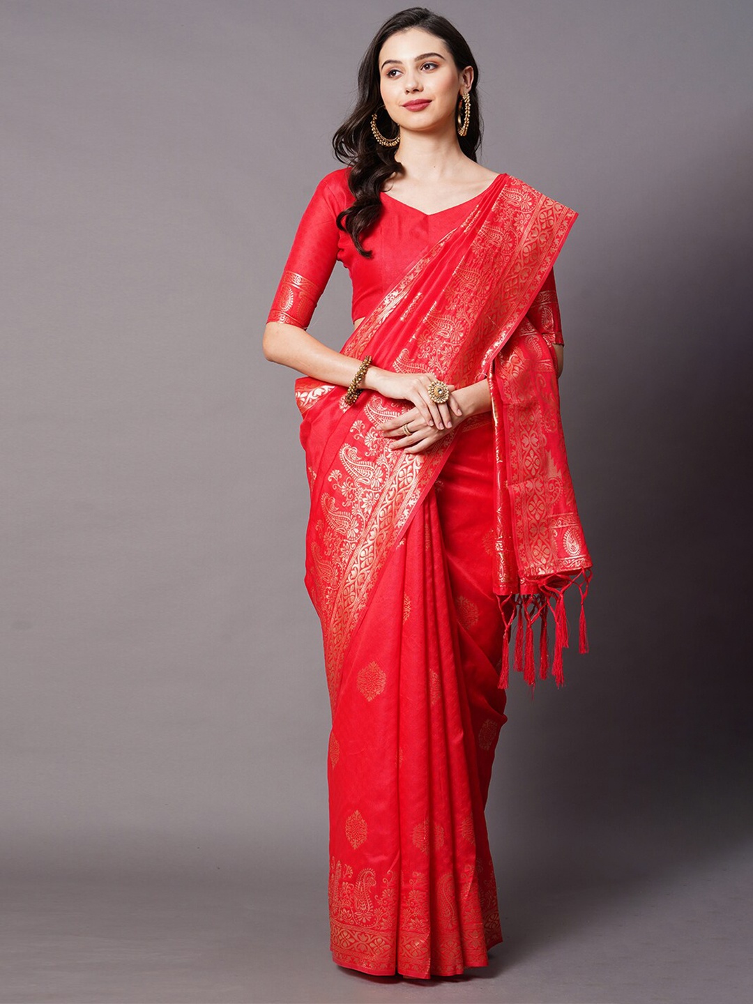 

Mitera Red & Gold-Toned Ethnic Motifs Zari Silk Blend Banarasi Saree