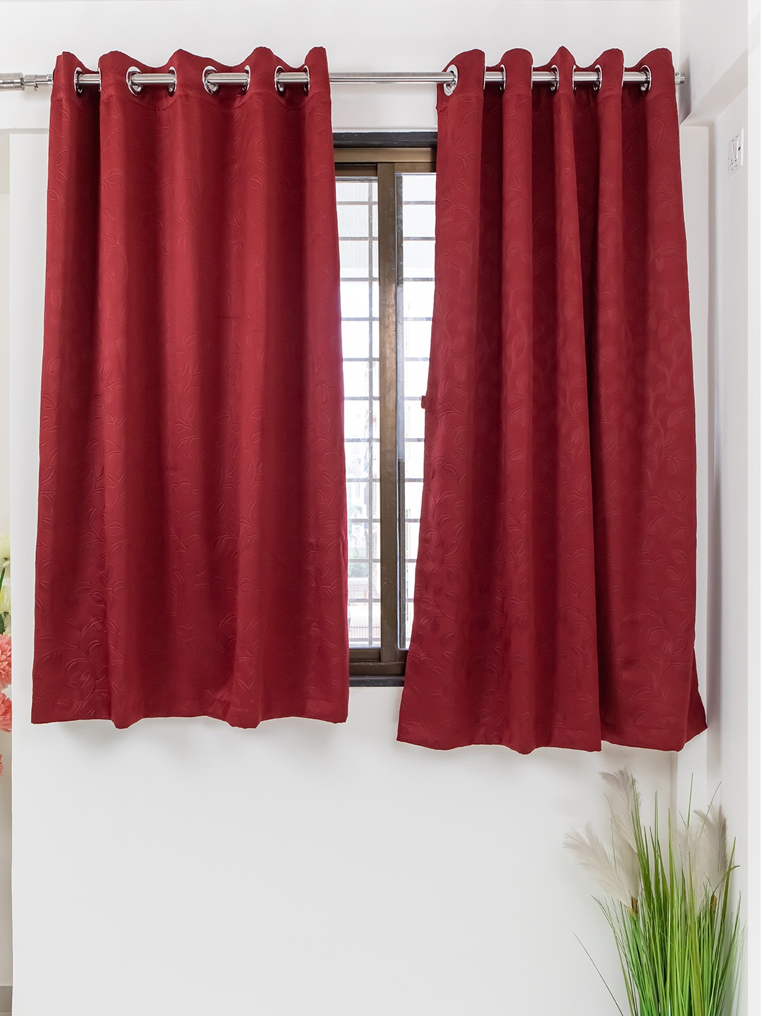 

Livpure Smart Maroon Set of 2 Black Out Window Curtain