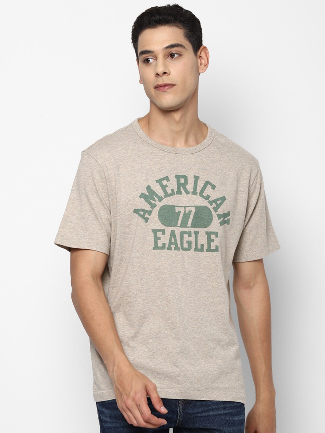 

AMERICAN EAGLE OUTFITTERS Men Beige & Green Typography Printed Slim Fit T-shirt