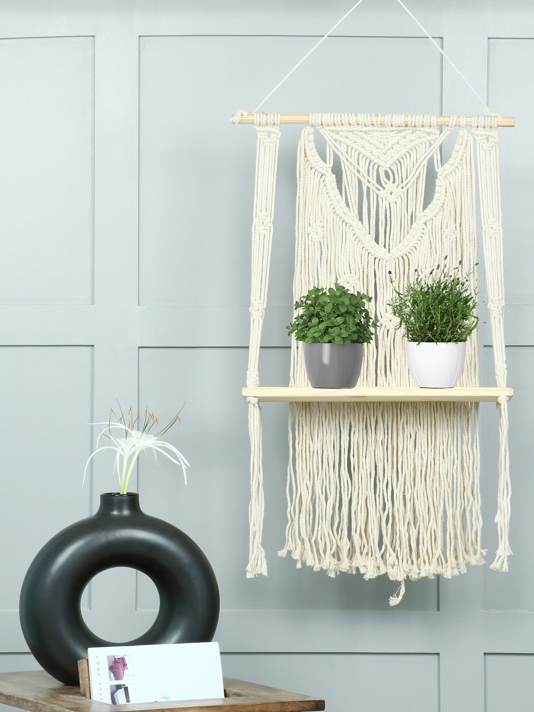 

BELLA TRUE Cream Macrame Plant Sleeve
