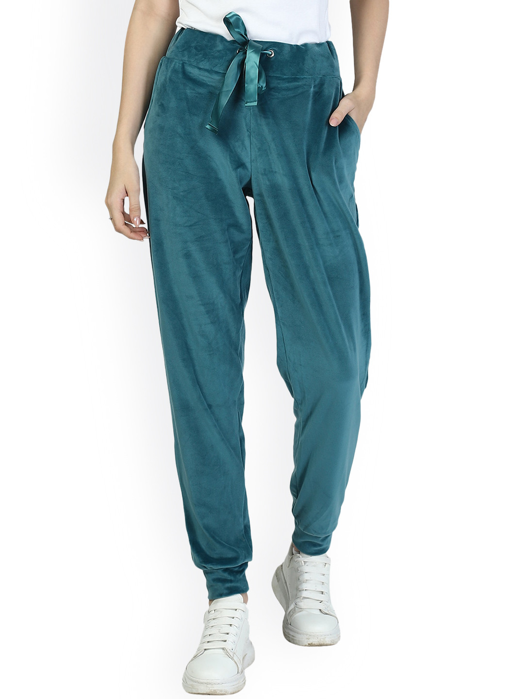 

NoBarr Women Blue Solid Velvet Lounge Pants