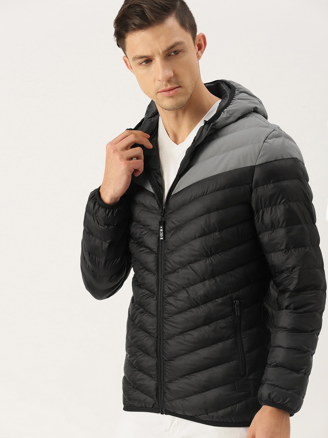 

Flying Machine Men Black & Grey Colourblocked Puffer Jacket