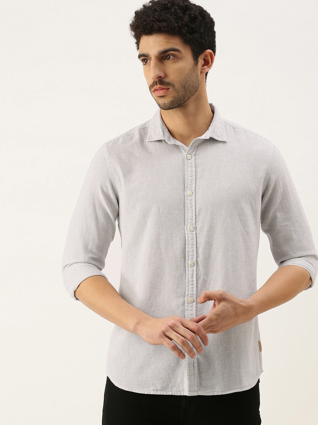 

Flying Machine Men White Solid Slim Fit Casual Shirt