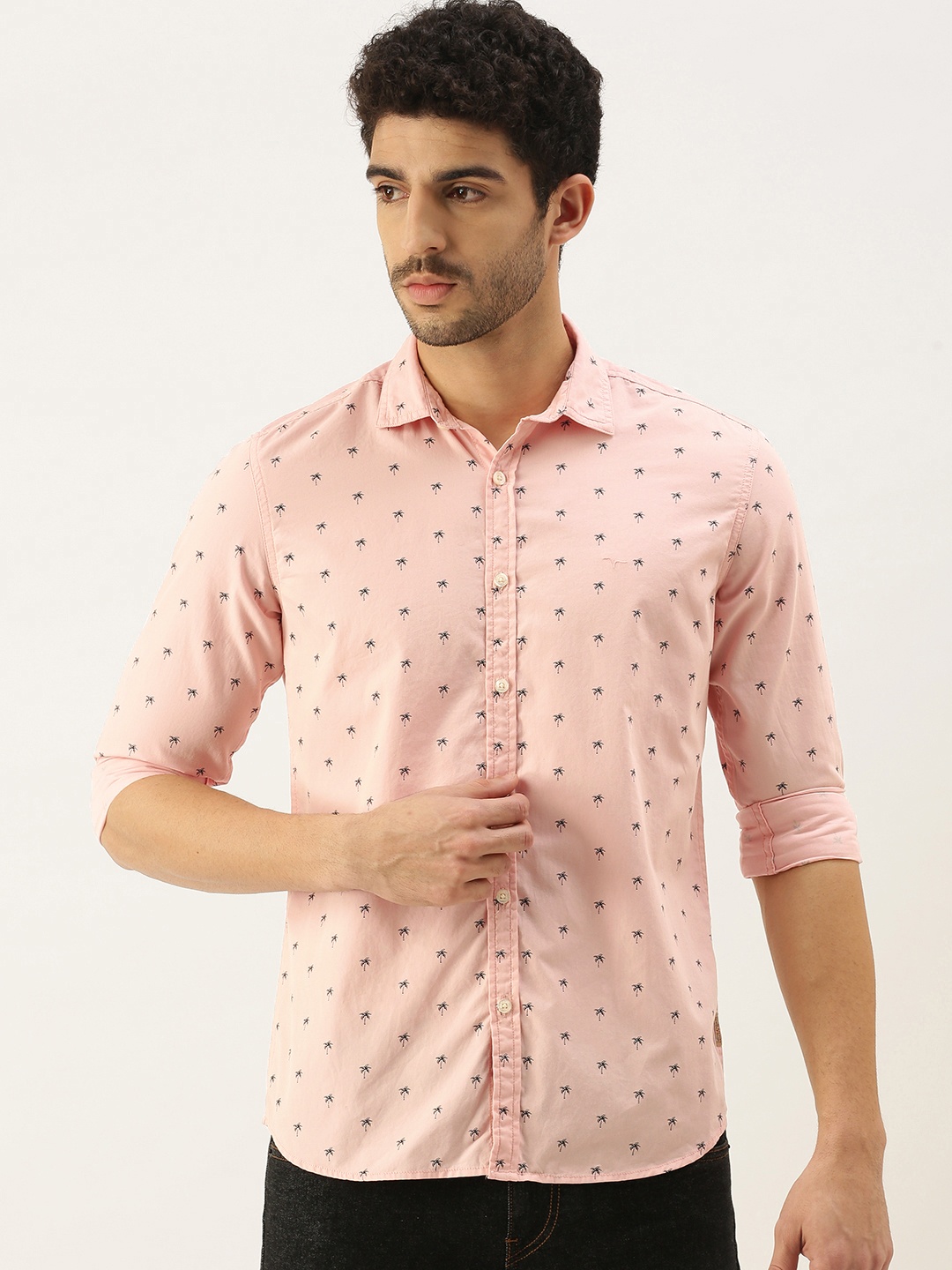 

Flying Machine Men Pink Slim Fit Printed Pure Cotton Casual Shirt