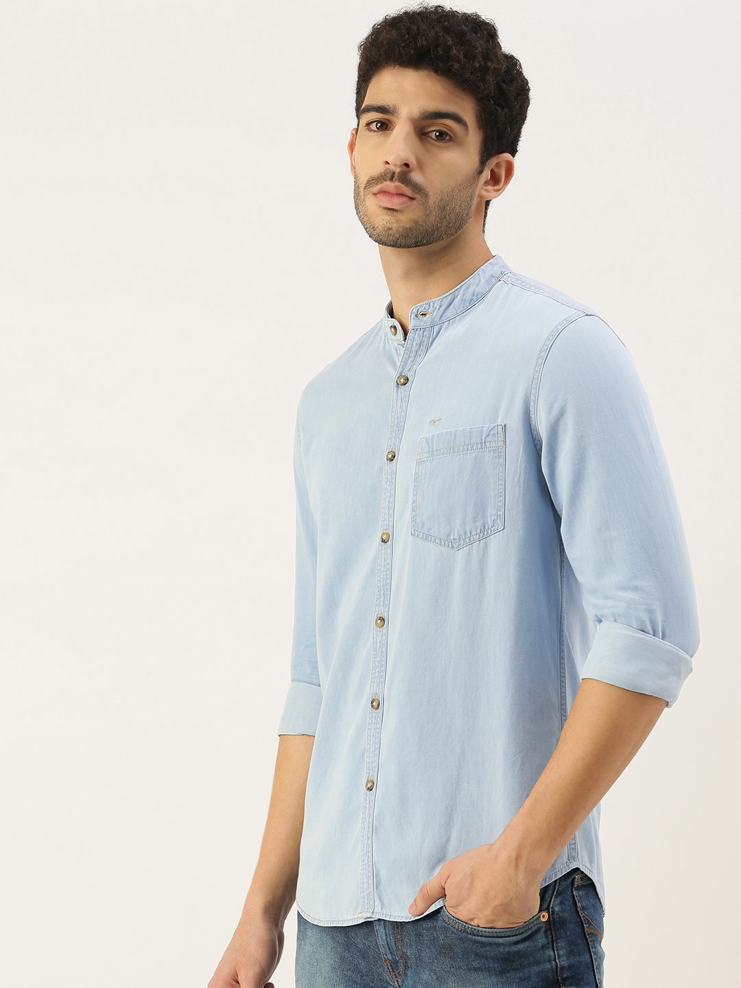 

Flying Machine Men Blue Solid Slim Fit Casual Shirt