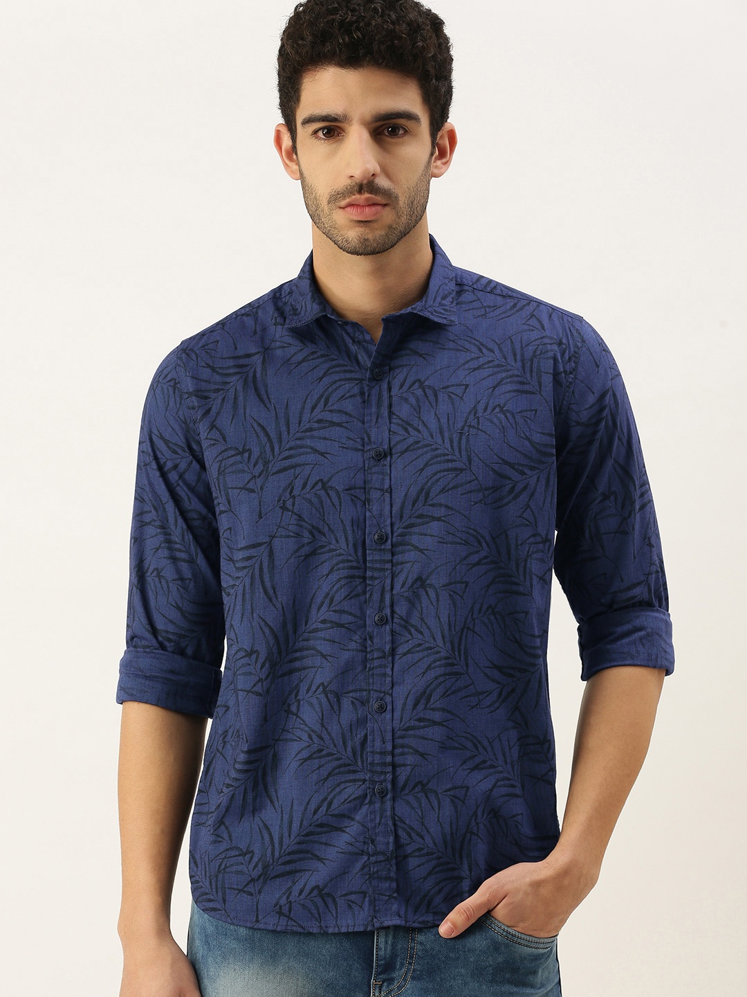 

Flying Machine Men Navy Blue & Black Slim Fit Printed Casual Shirt