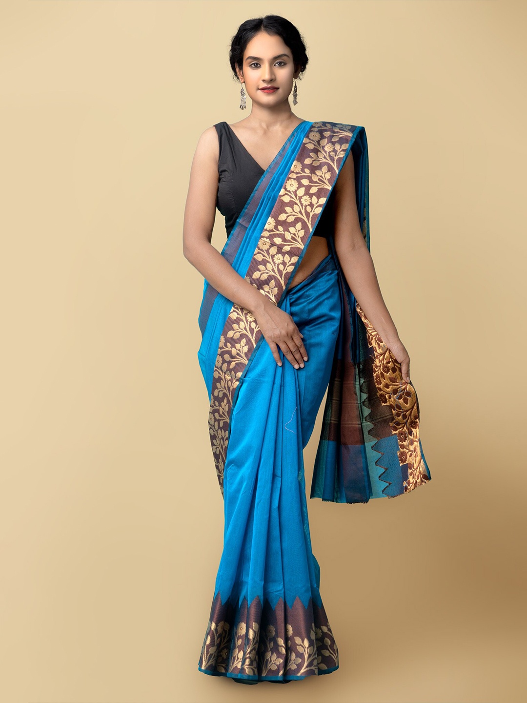 

Unnati Silks Women Blue & Black Bangalore Sico Saree