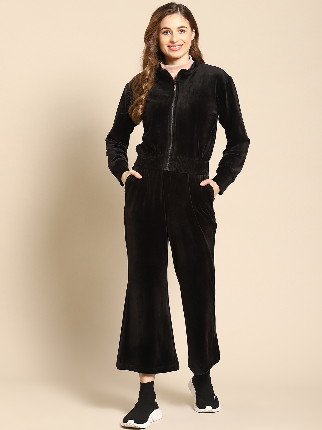 

WoowZerZ Women Black Solid Tracksuit