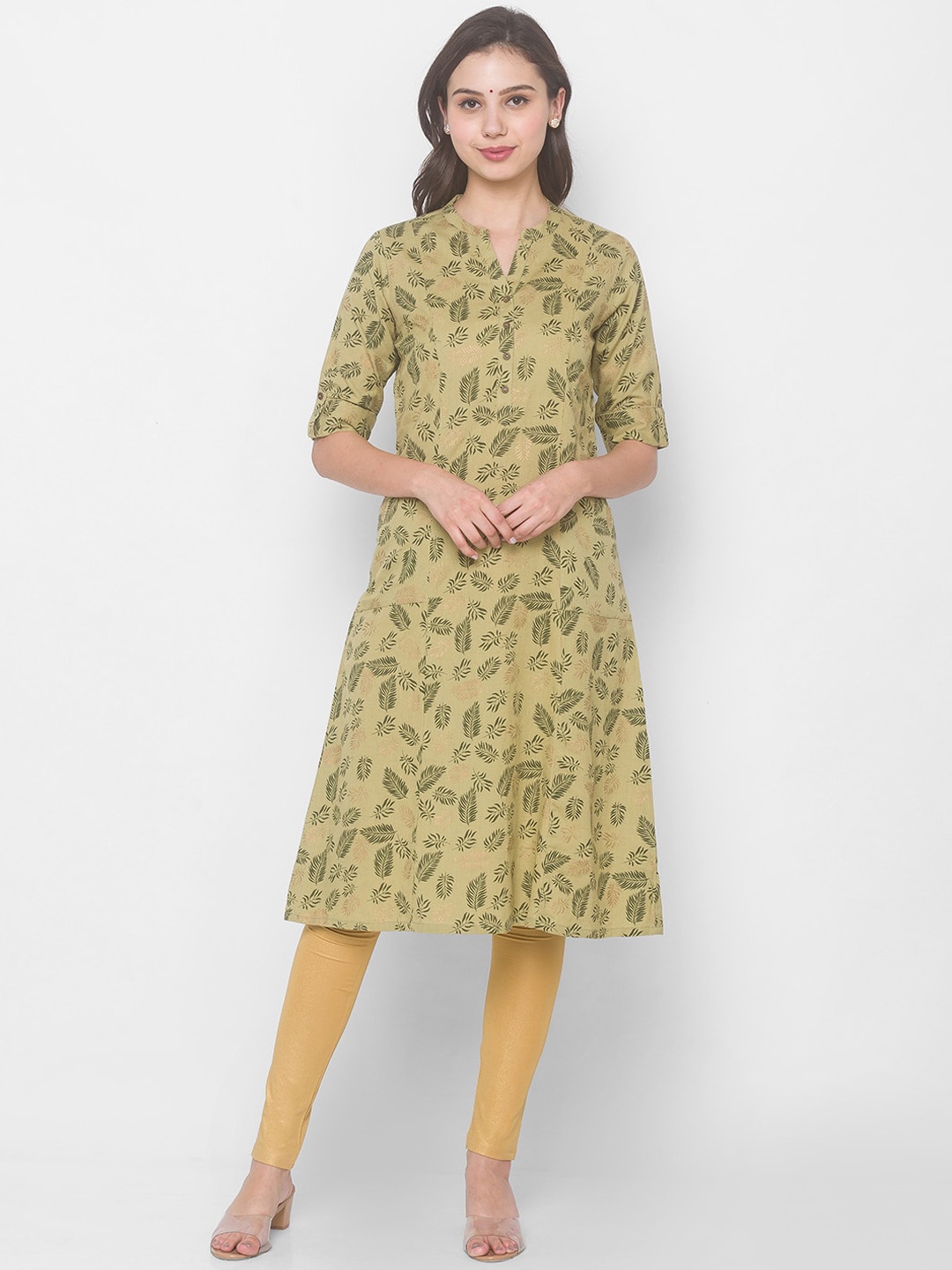 

Globus Women Olive Green & Gold-Toned Floral Printed Cotton Kurta