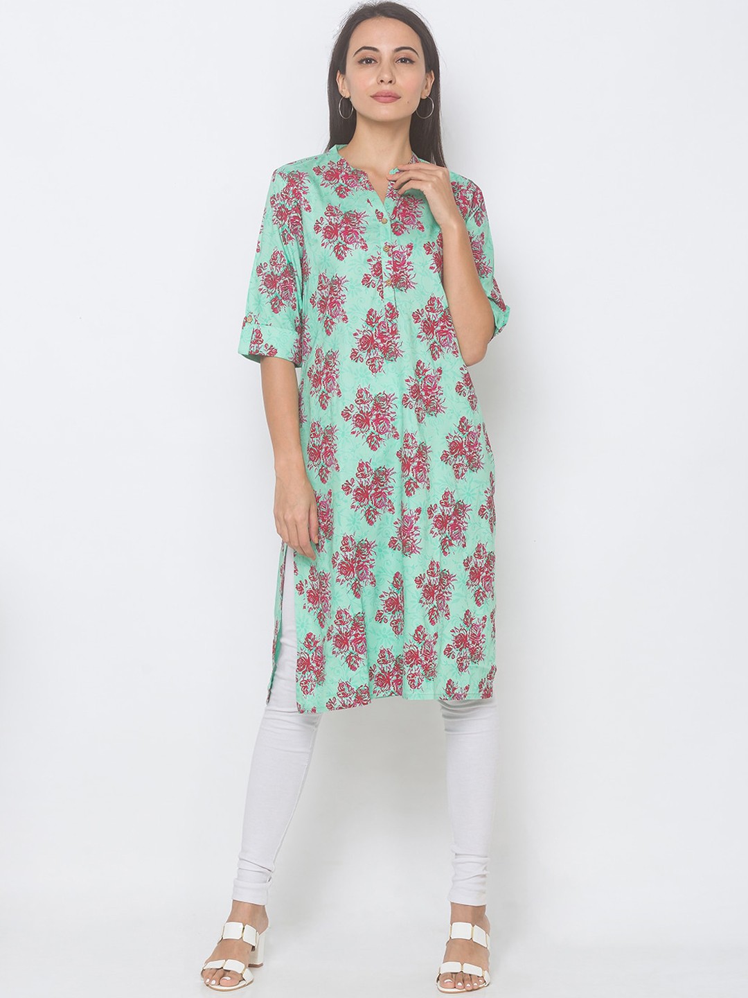 

Globus Women Green Floral Printed Kurta