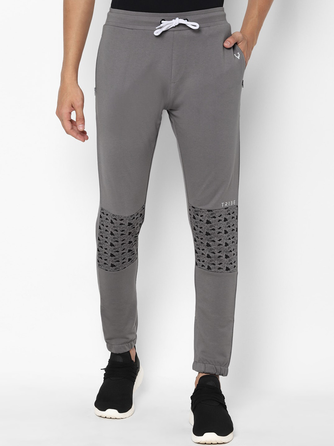 

Allen Solly Tribe Men Grey & Black Printed Cotton Straight Fit Joggers