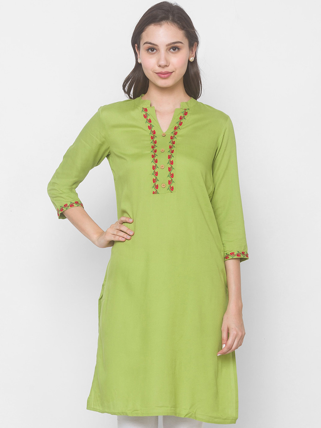 

Globus Women Green Yoke Design Thread Work Kurta