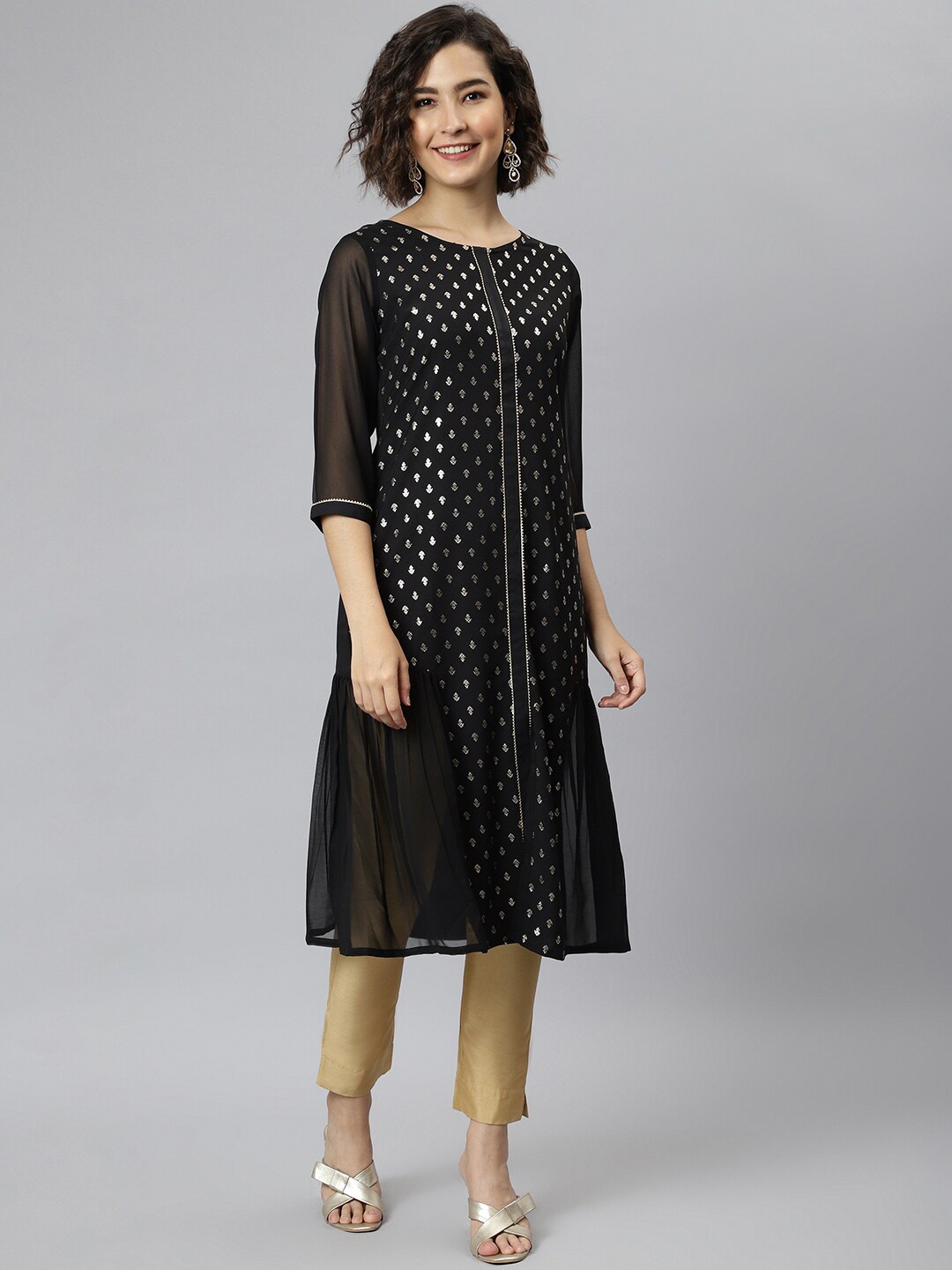 

Janasya Women Black Geometric Embroidered Thread Work Crepe Kurta
