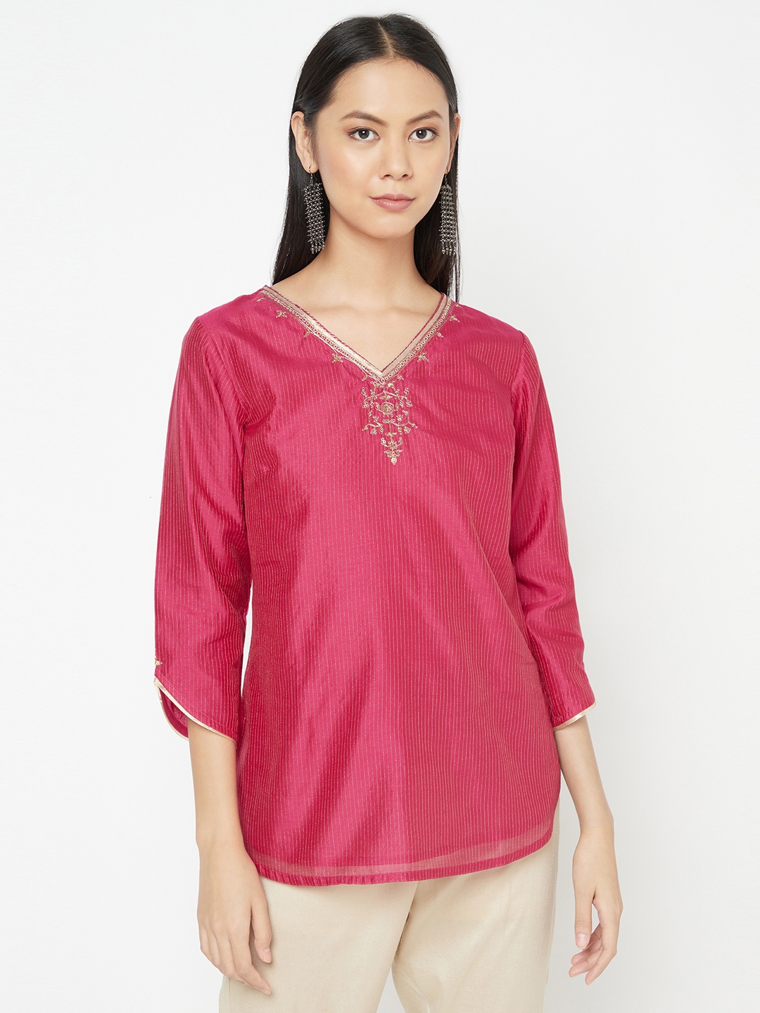 

Fabindia Pink Yoke Design V-Neck Kurti