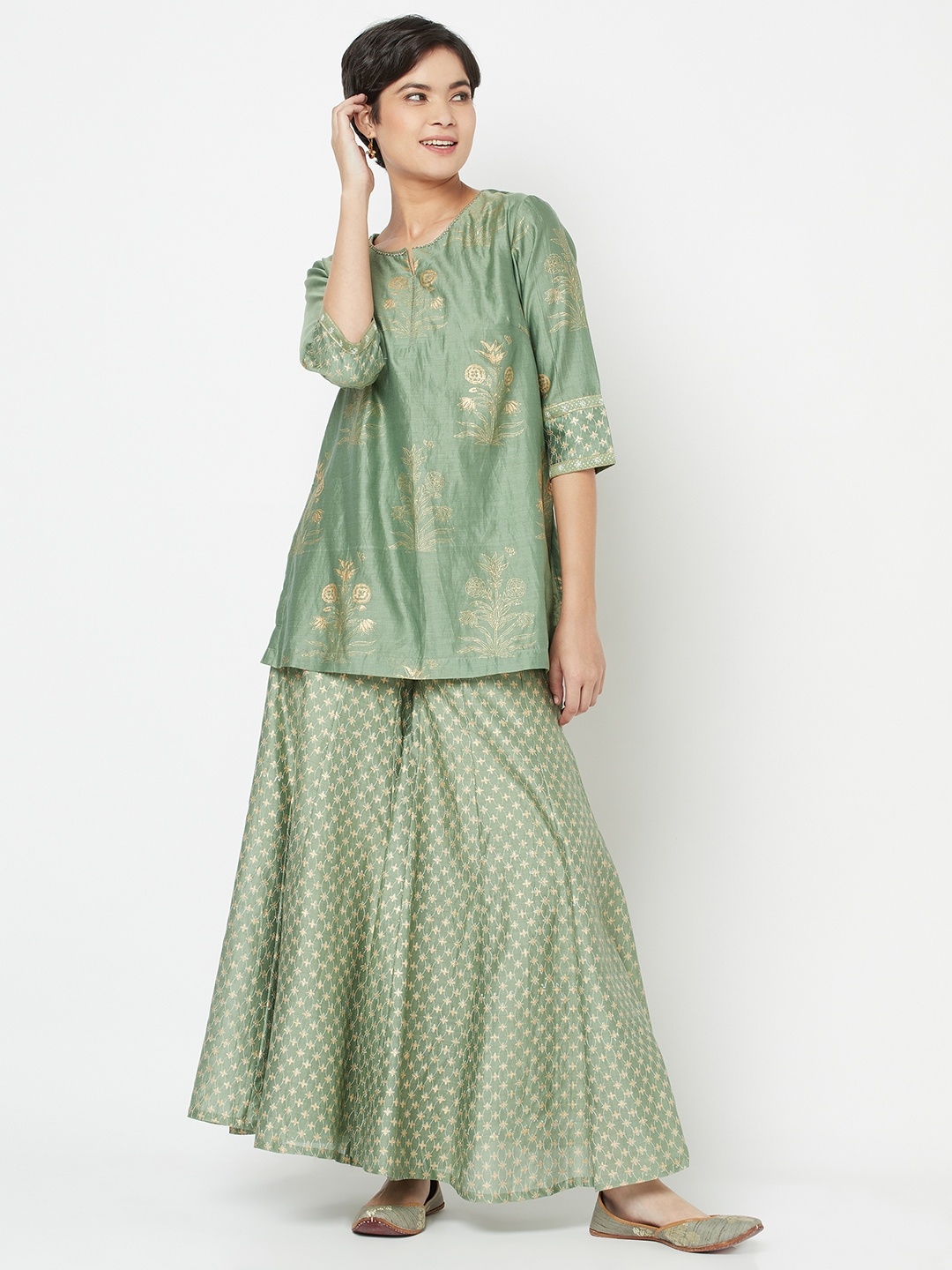 

Fabindia Women Green & Beige Printed Kurti with Palazzos