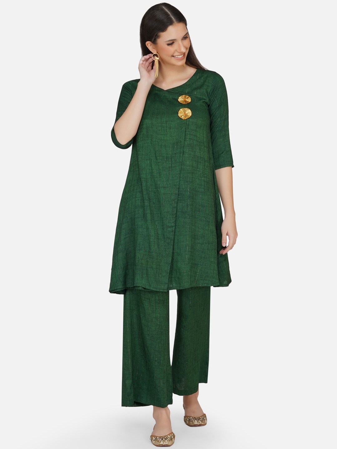 

FABNEST Women Green Panelled Kurti with Palazzos