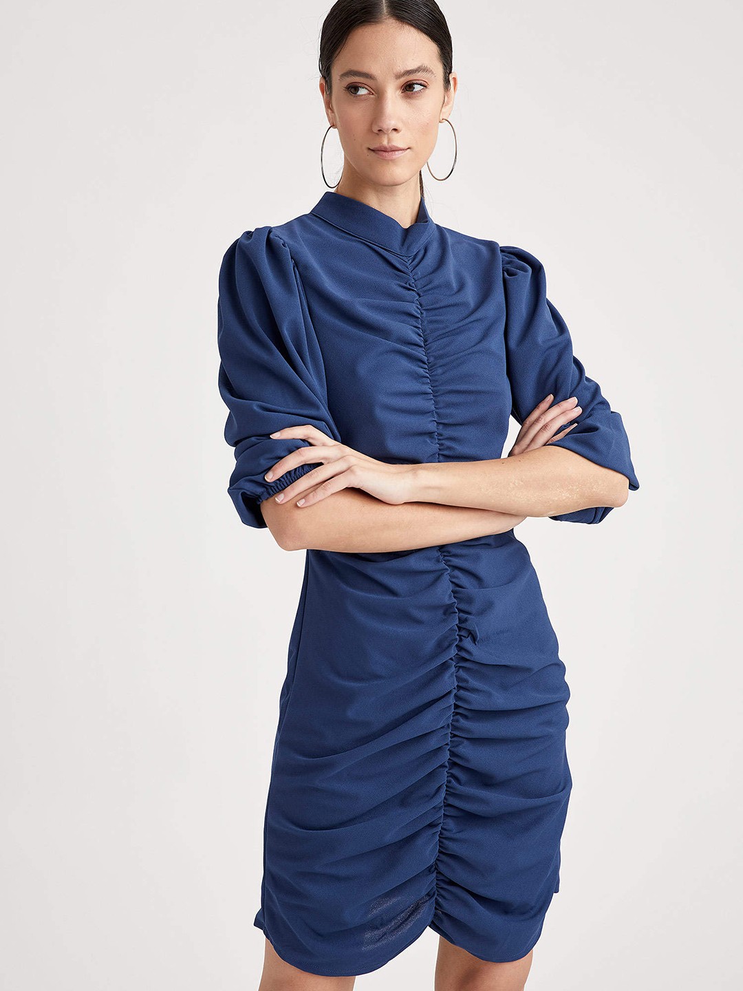 

DeFacto Women Blue Solid Accordion Pleats Bodycon Dress