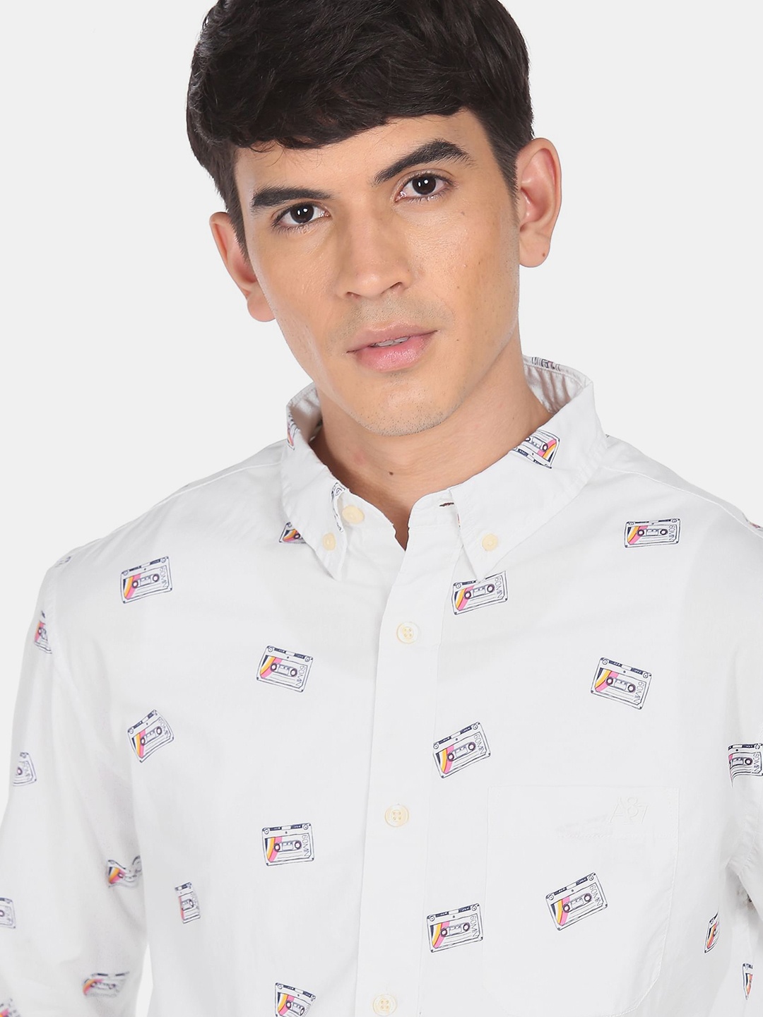 

Aeropostale Men White & Black Printed Casual Shirt