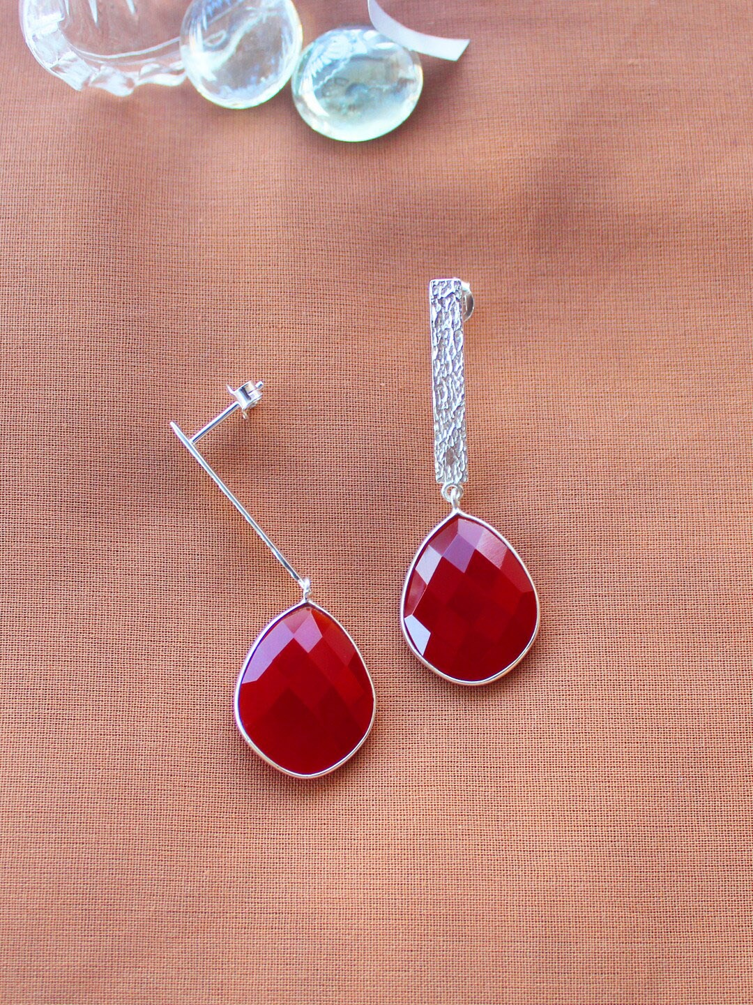 

ERILINE JEWELRY Silver-Toned & Red Onyx Drop Earrings