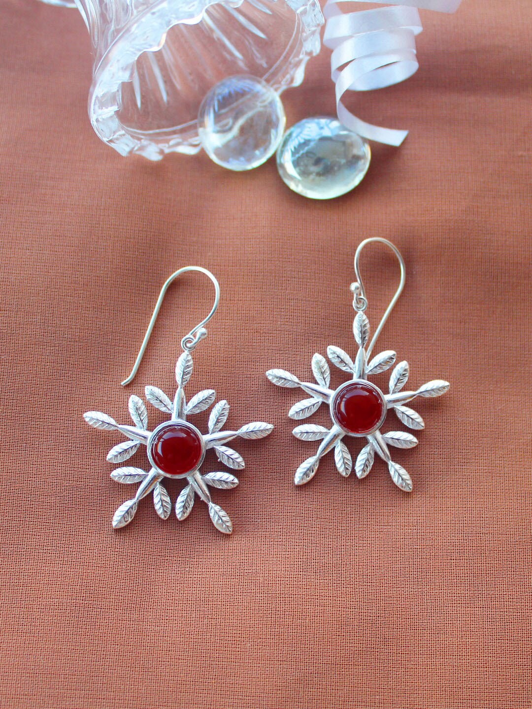 

ERILINE JEWELRY Silver-Toned Contemporary Drop Earrings