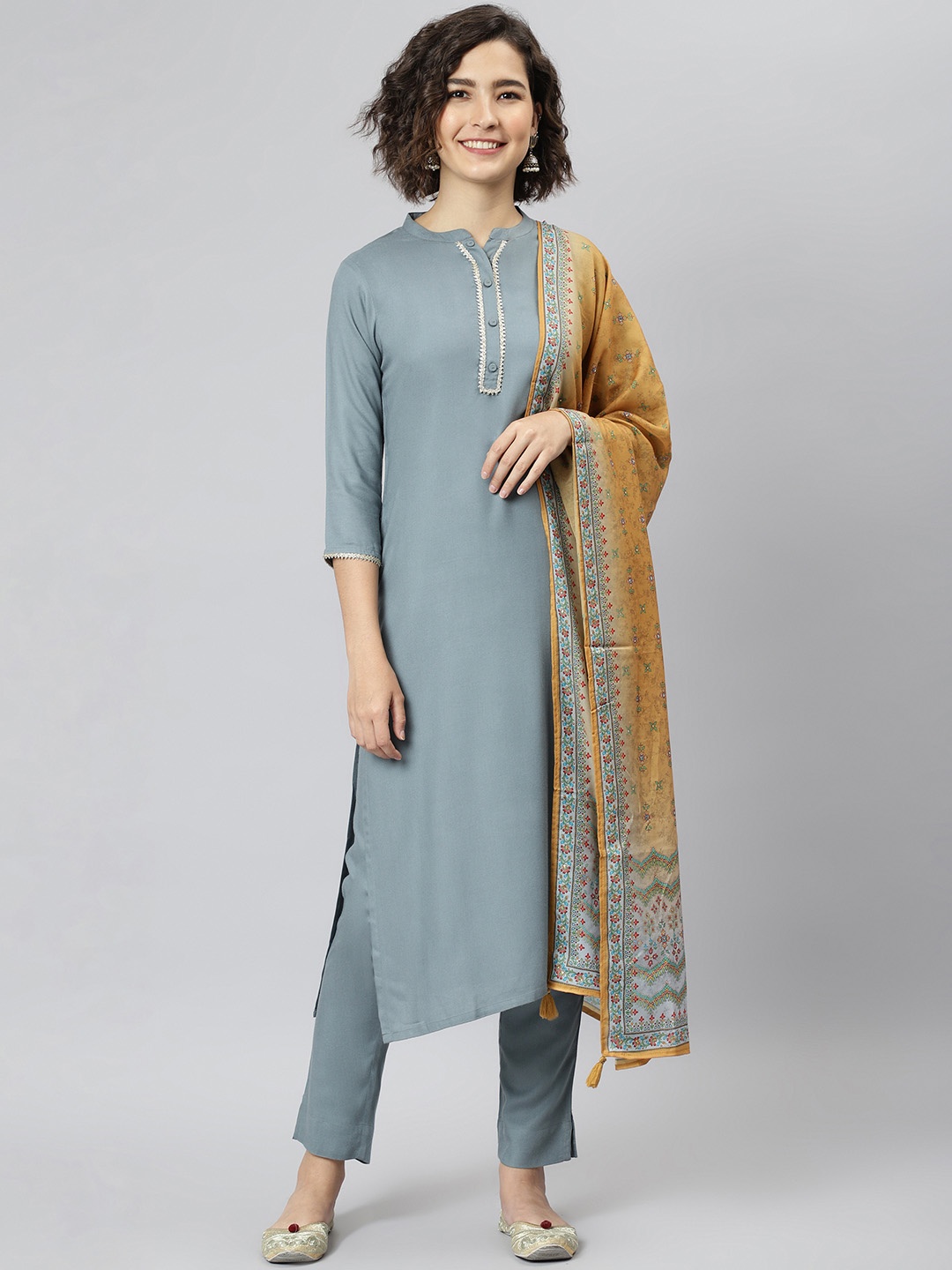 

Janasya Women Grey Regular Gotta Patti Kurta with Trousers & Dupatta