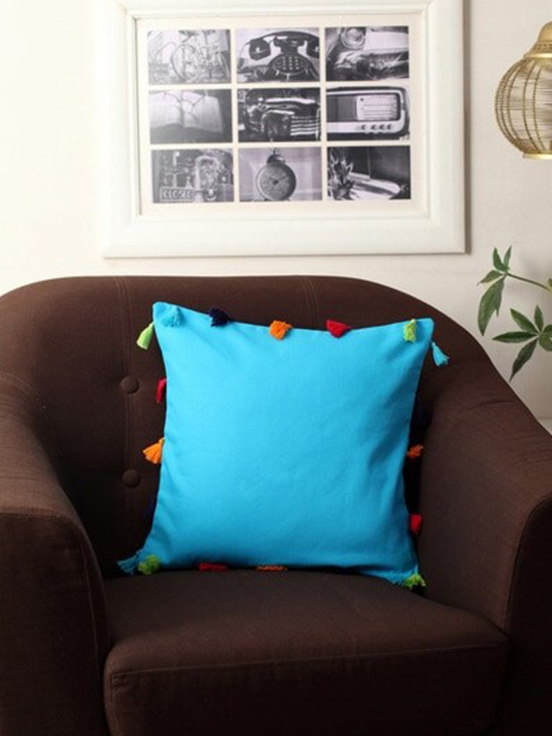 

Lushomes Blue & Red Square Cushion Covers