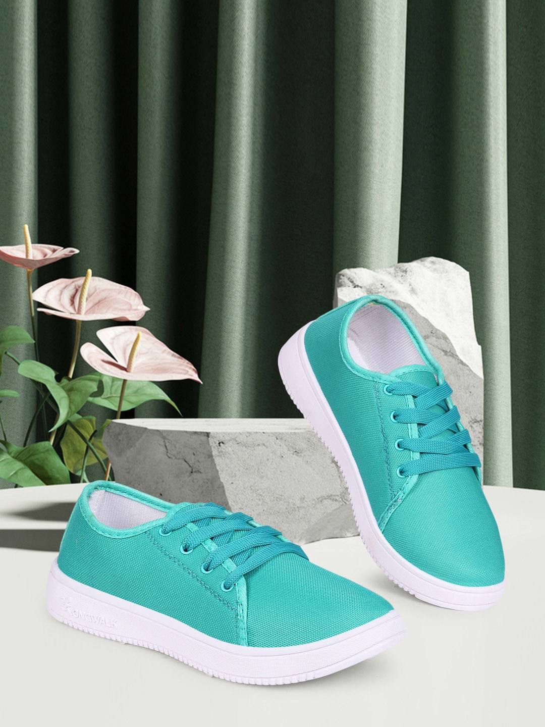 

Longwalk Women Sea Green Sneakers
