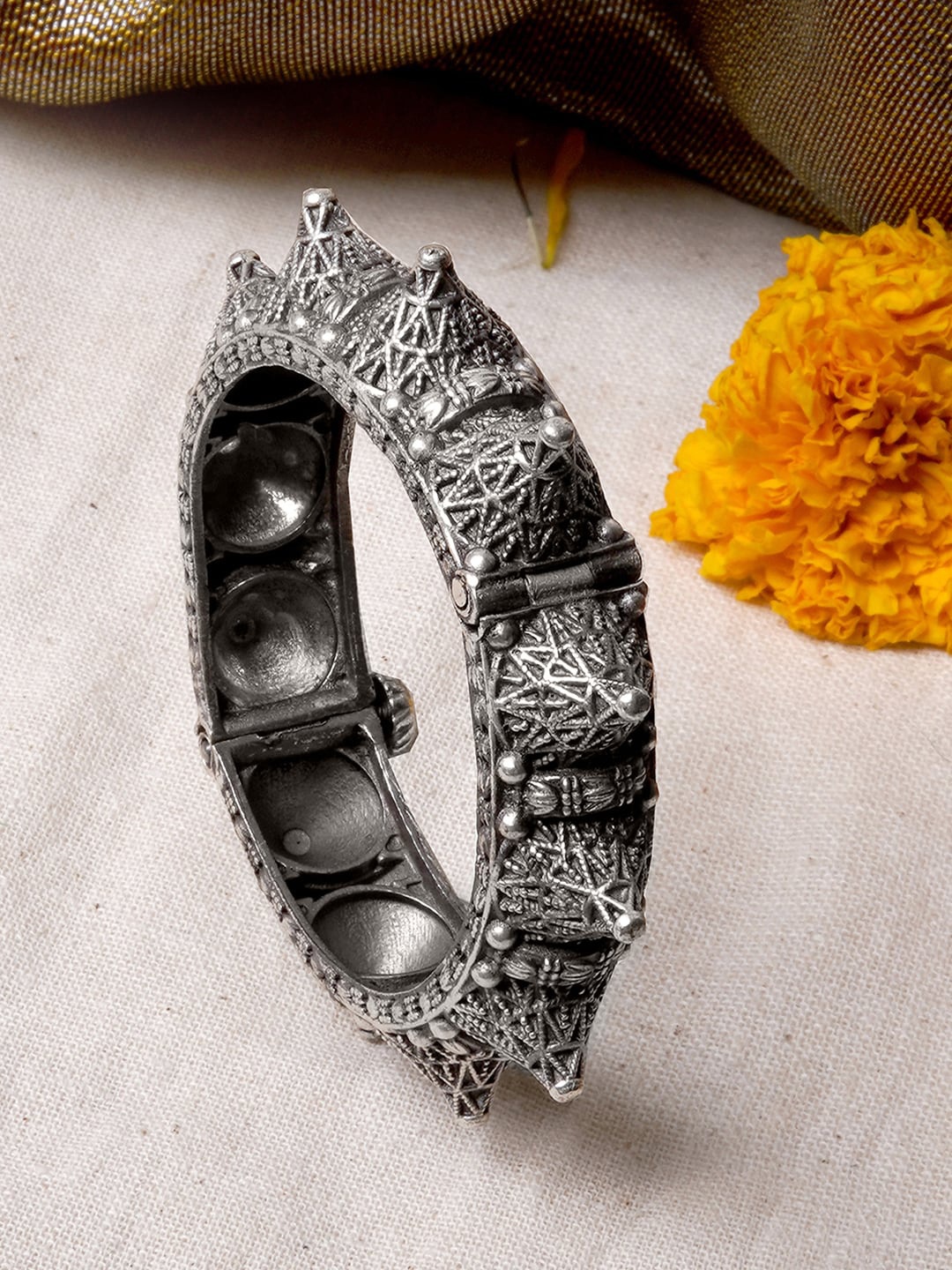 

TEEJH Oxidised Silver-Plated Bangle
