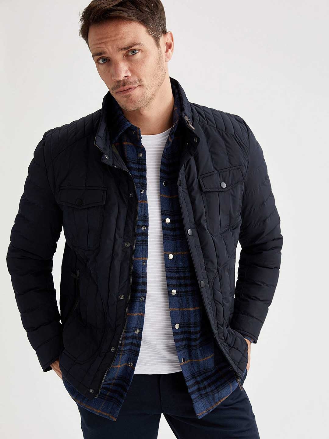 

DeFacto Men Navy Blue Slim Fit Solid Quilted Jacket