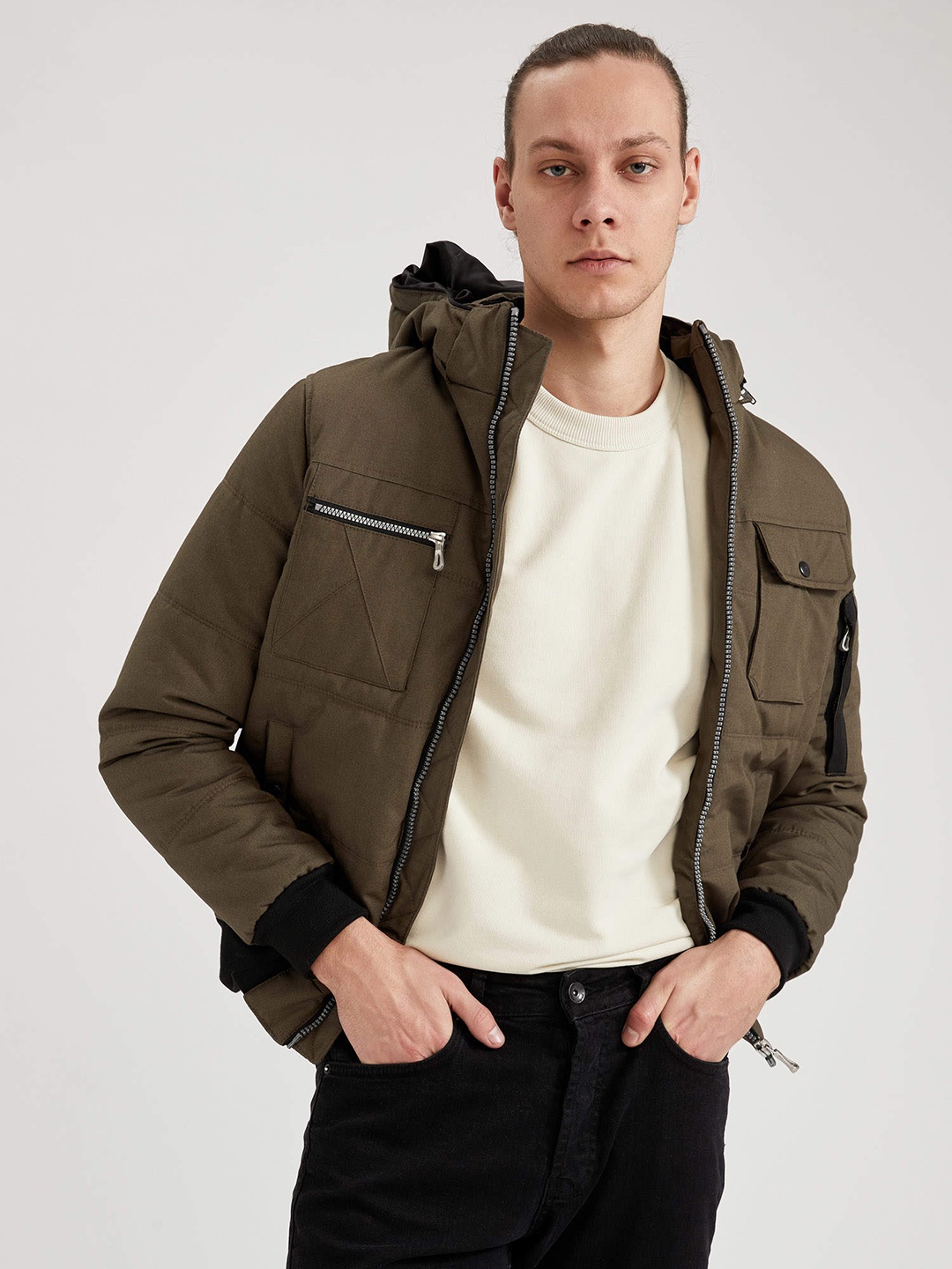 

DeFacto Men Olive Green Slim Fit Solid Hooded Bomber Jacket