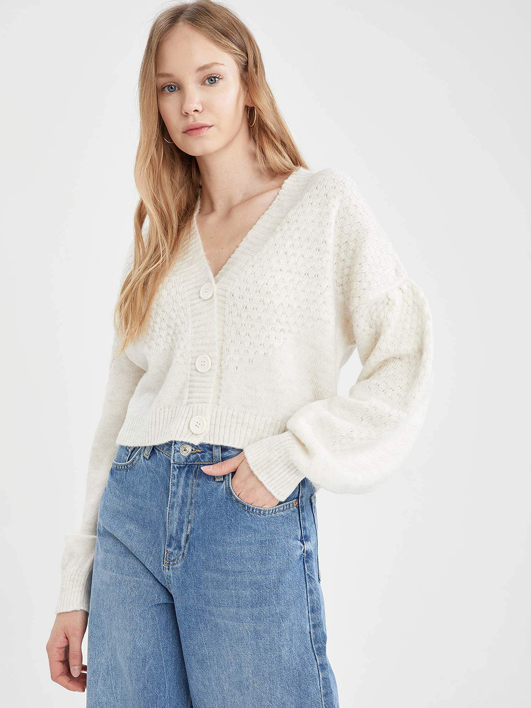 

DeFacto Women Off-White Self-Desgin Cardigan