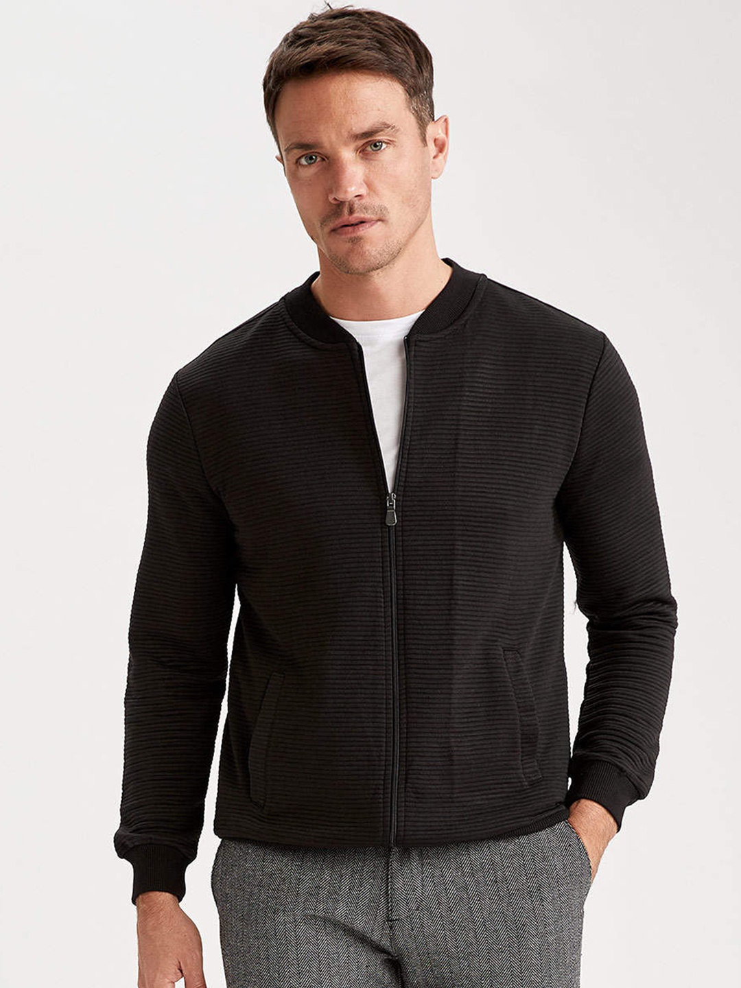 

DeFacto Men Black Cardigan