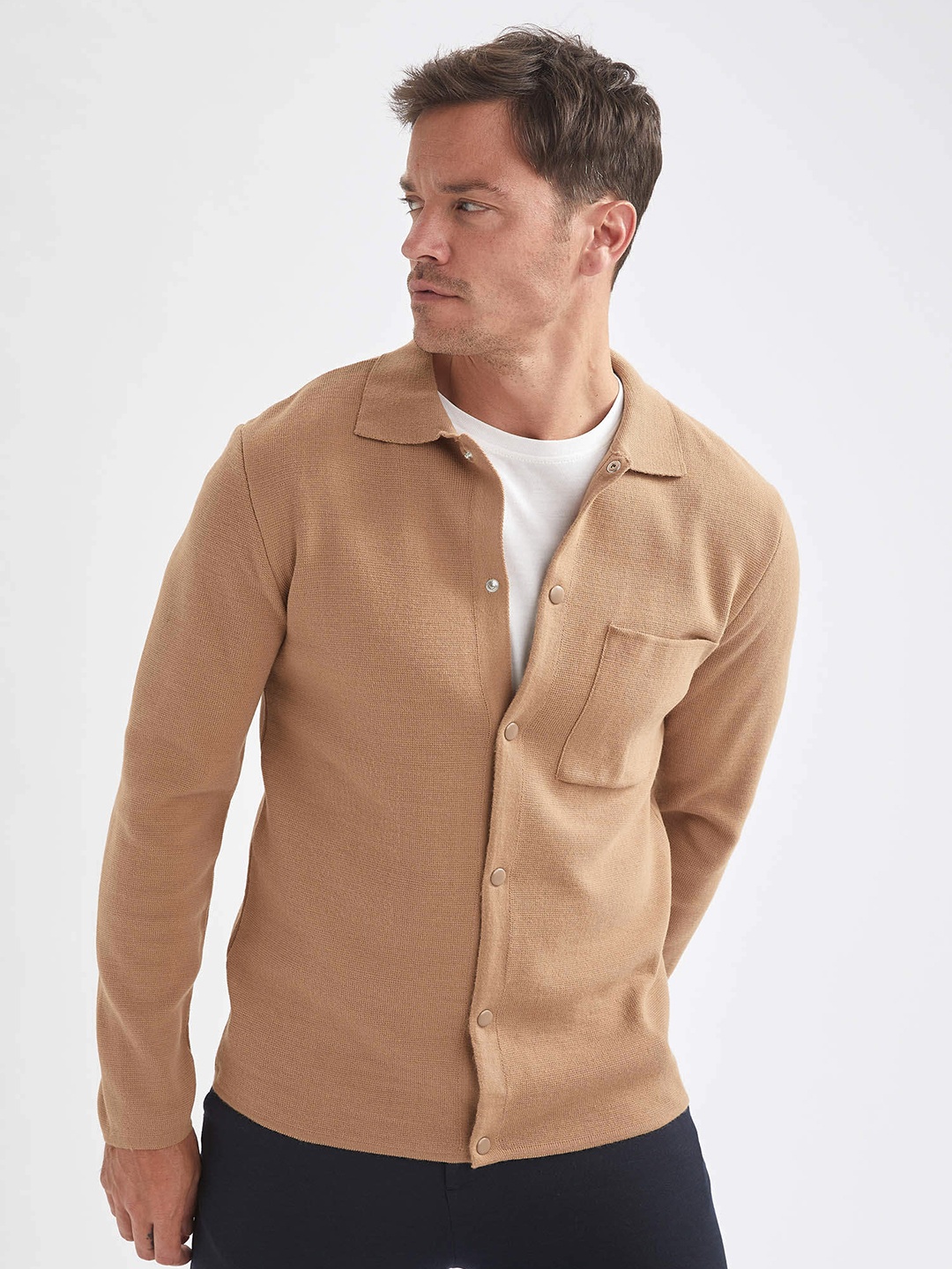 

DeFacto Men Beige Regular Fit Solid Cardigan