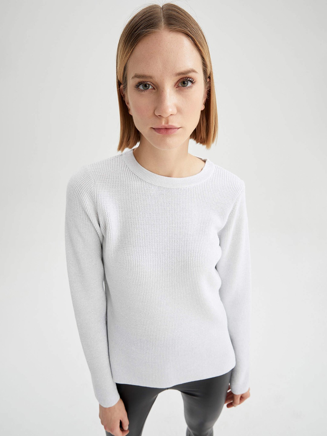 

DeFacto Women White Solid Pullover