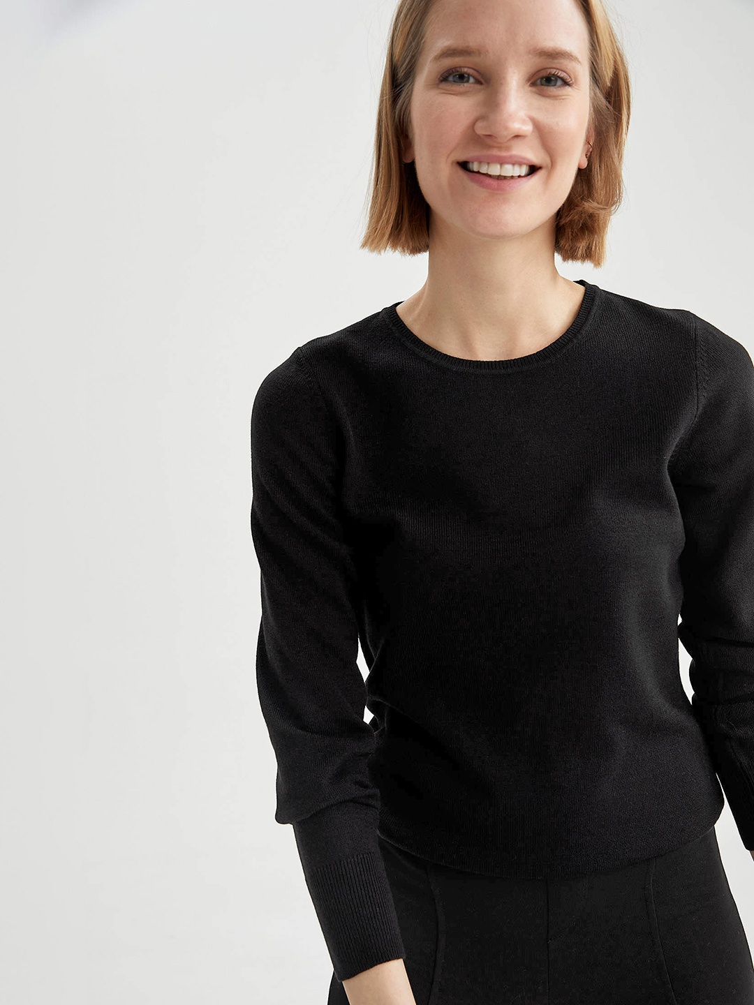 

DeFacto Women Black Acrylic Pullover
