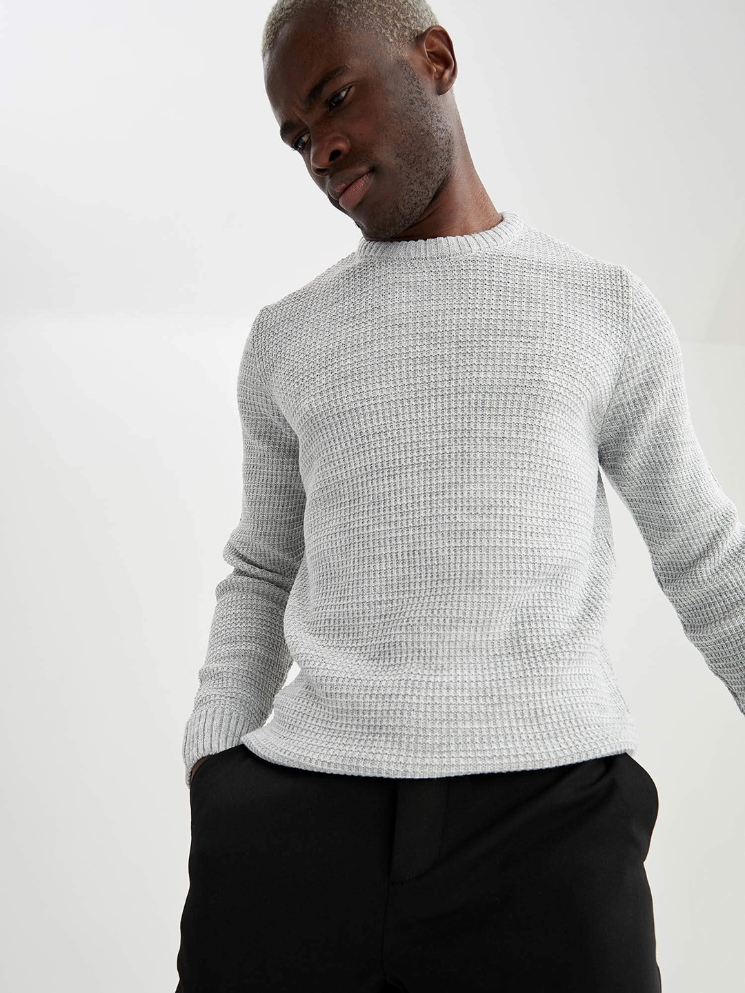 

DeFacto Men White & Grey Slim Fit Pullover