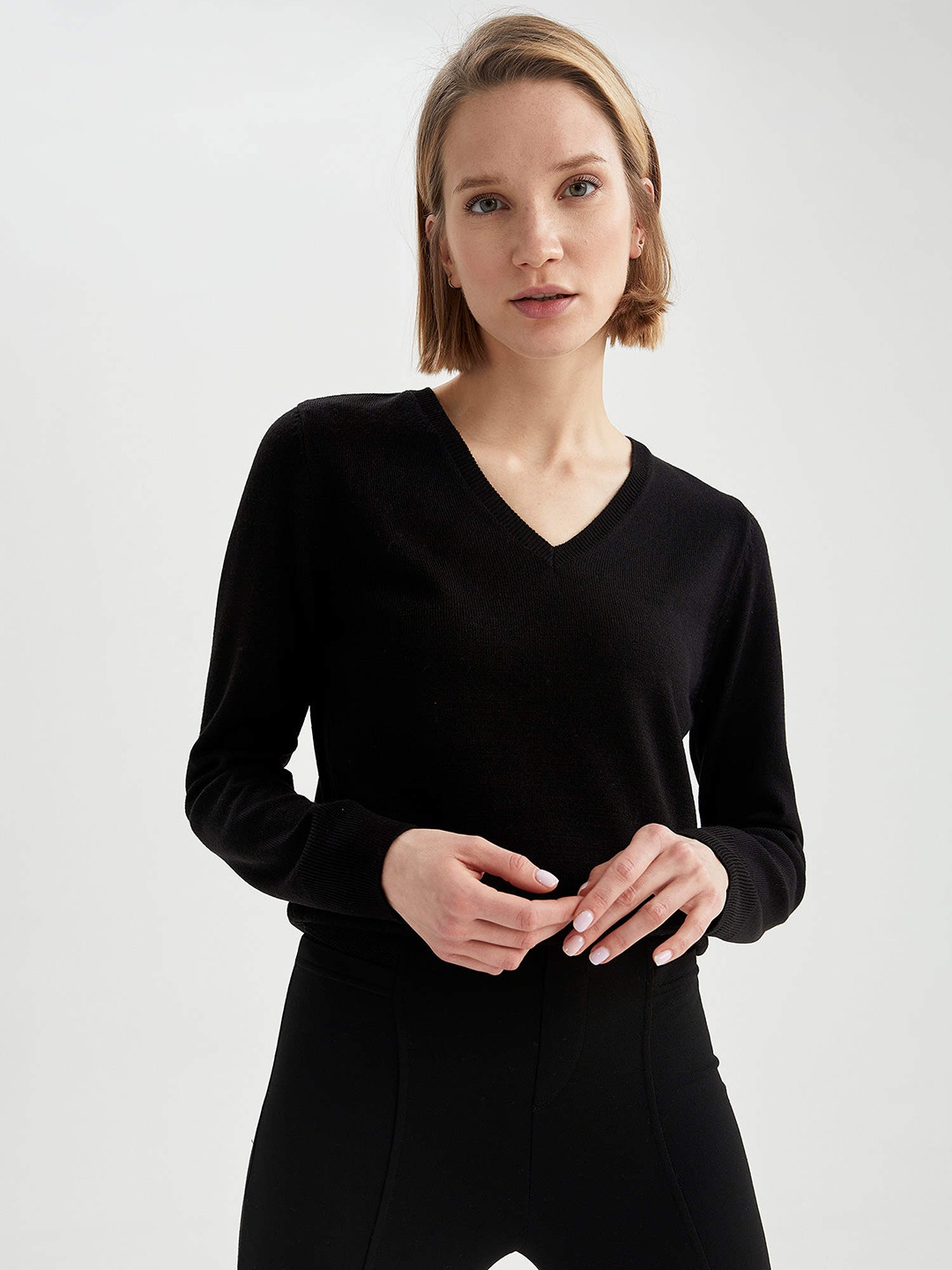 

DeFacto Women Black Acrylic Pullover