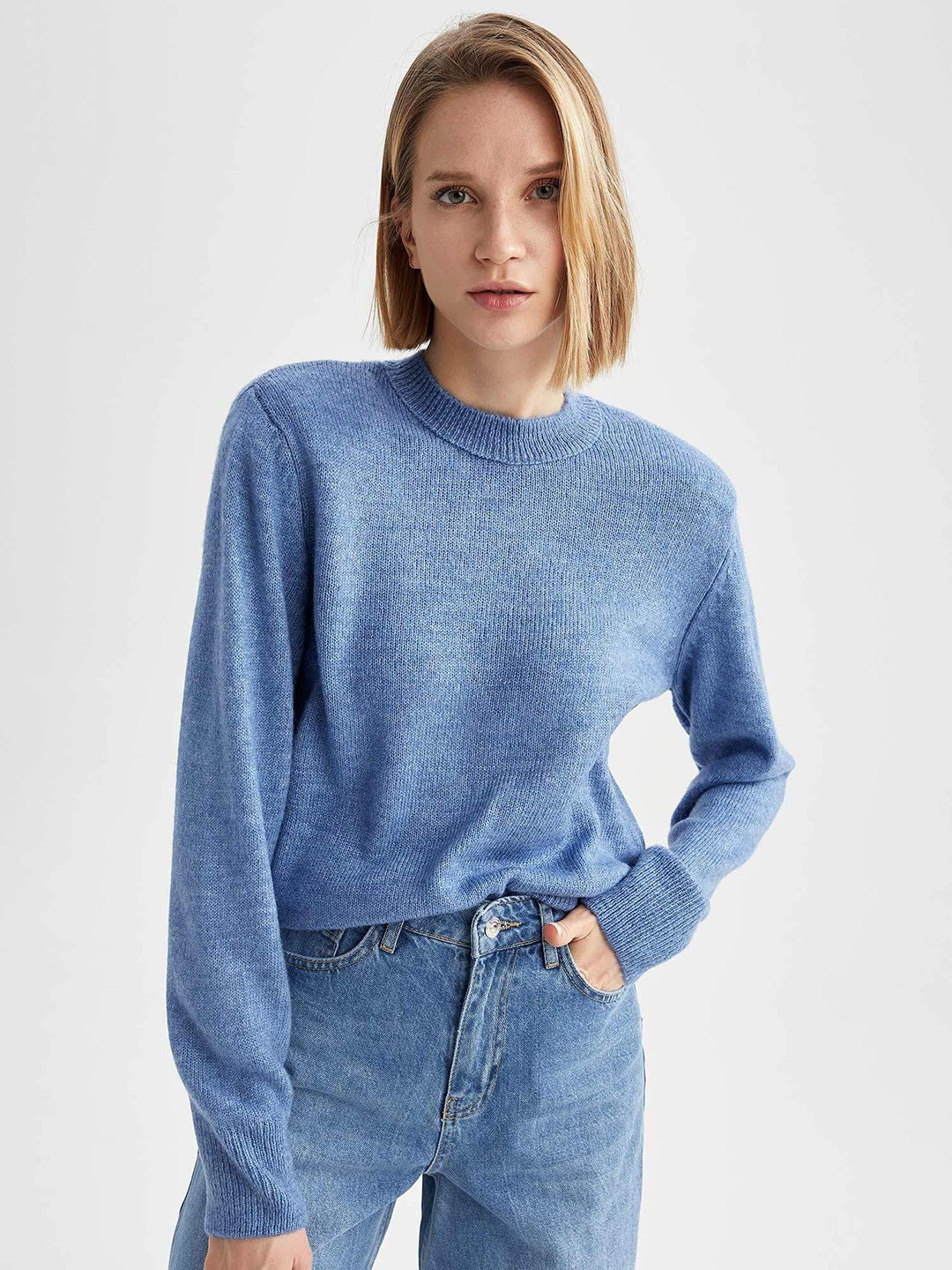 

DeFacto Women Blue Solid Pullover Sweater