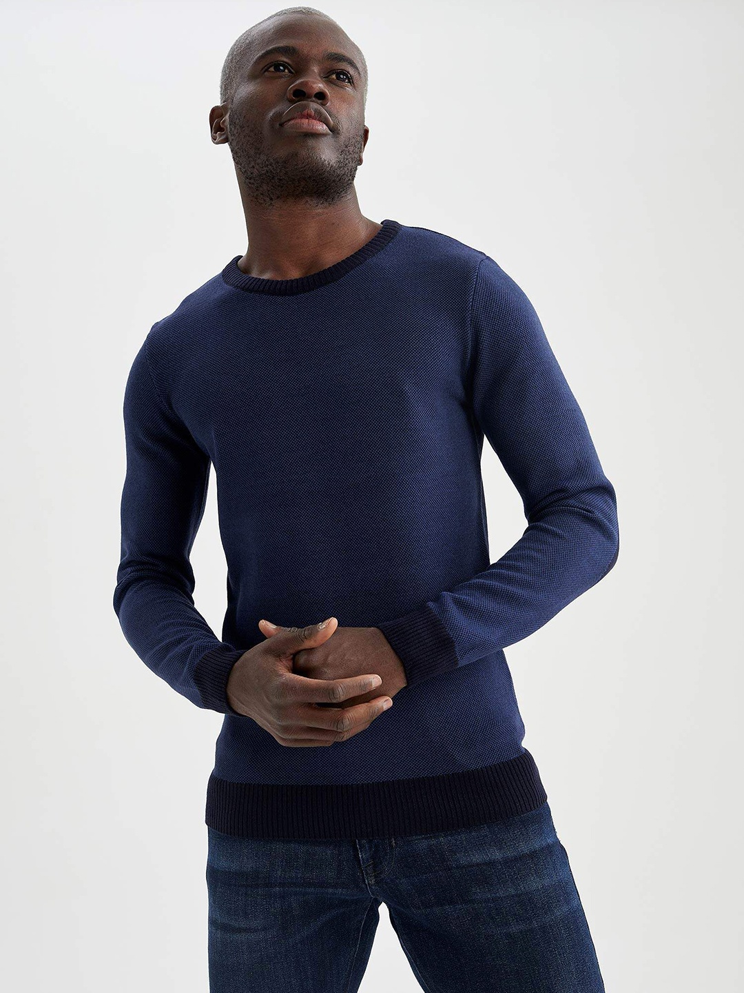 

DeFacto Men Navy Blue Slim Fit Solid Pullover