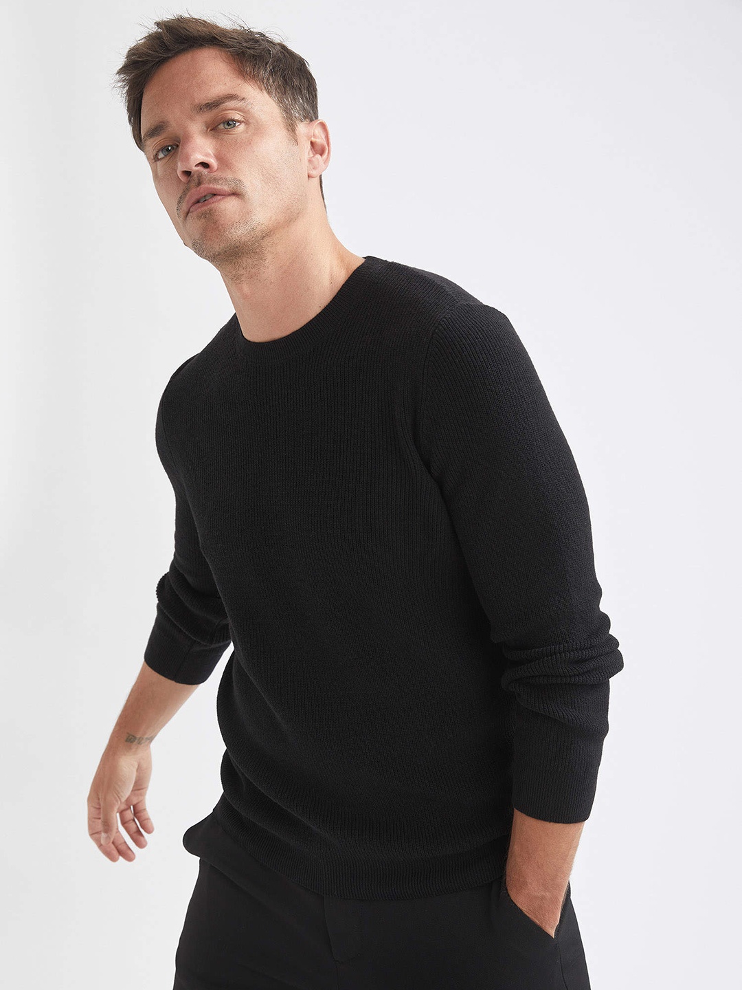 

DeFacto Men Black Ribbed Pullover