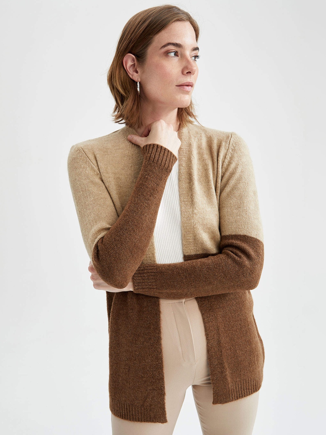 

DeFacto Women Camel Brown & Brown Colourblocked Longline Front-Open Sweater