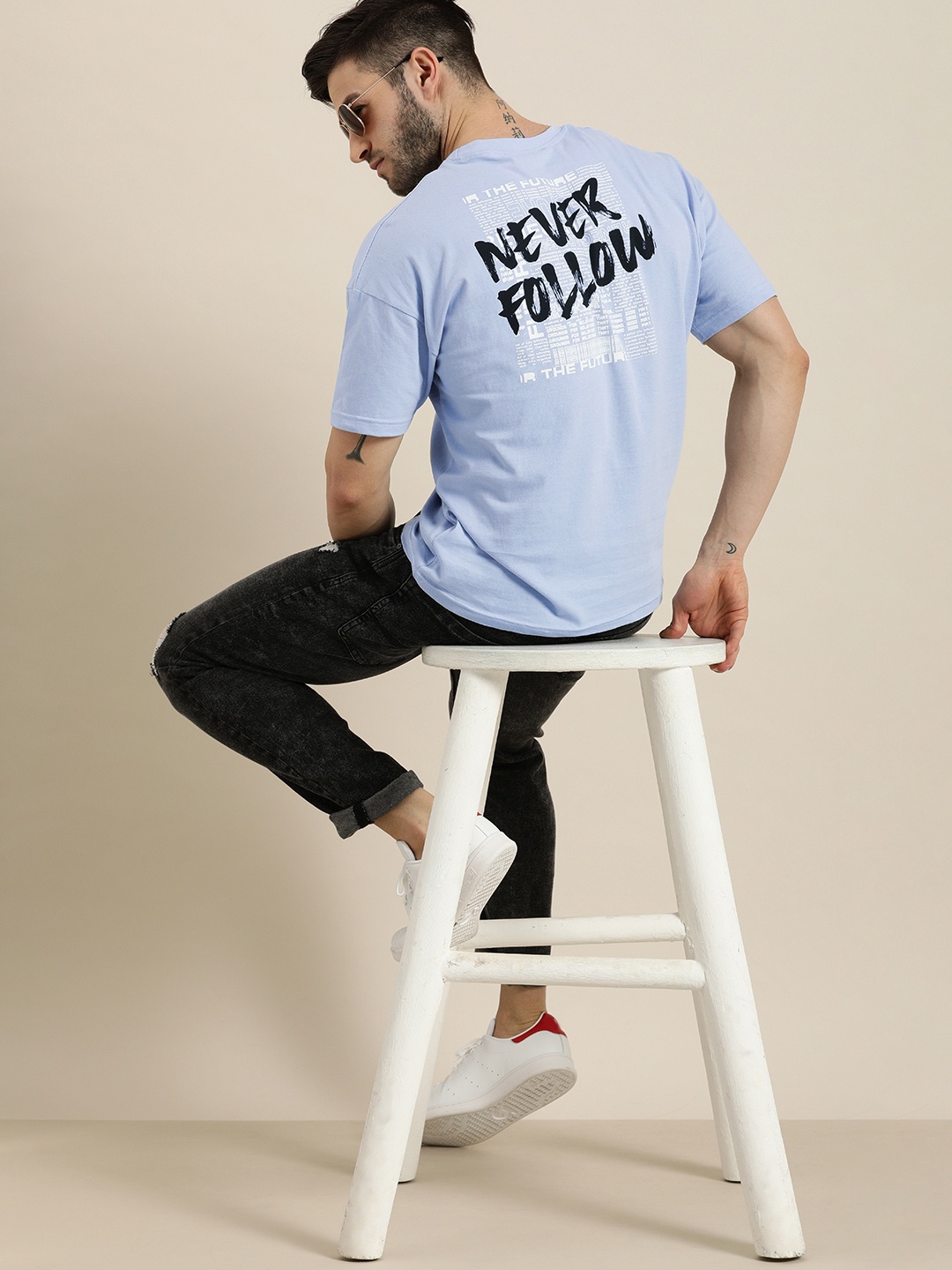 

Moda Rapido Men Blue & Black Typography Printed Pure Cotton Round Neck T-shirt