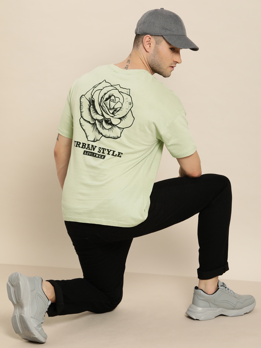 

Moda Rapido Men Green & Black Printed Drop-Shoulder Sleeves T-shirt